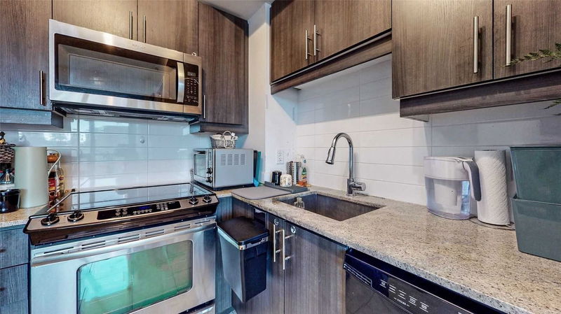 Preview image for 2756 Old Leslie St #206, Toronto