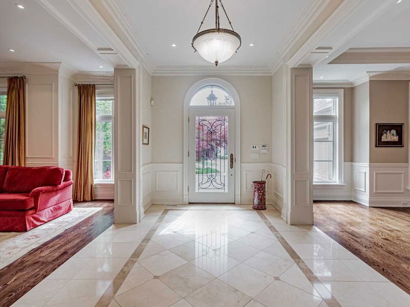 Preview image for 24 Lauderdale Dr, Toronto