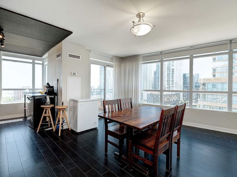 Preview image for 10 Capreol Crt #1012, Toronto