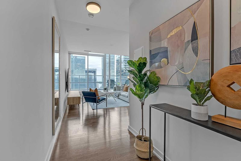 Preview image for 126 Simcoe St #Ph05, Toronto
