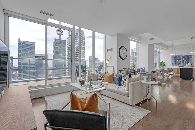 Preview image for 126 Simcoe St #Ph05, Toronto