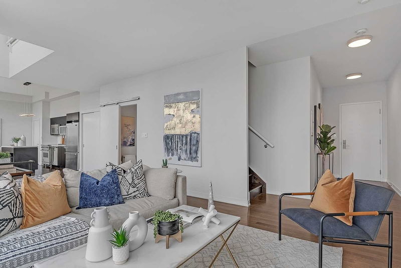 Preview image for 126 Simcoe St #Ph05, Toronto