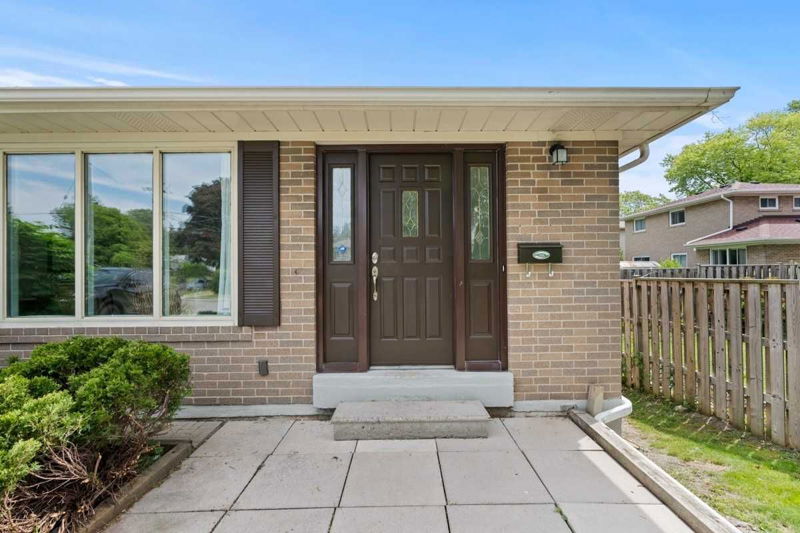 Preview image for 21 Corning Rd, Toronto