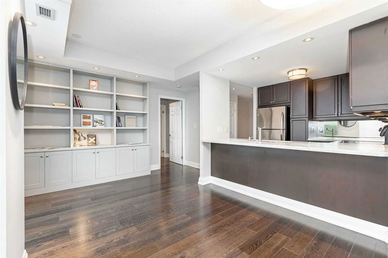 Preview image for 650 Mount Pleasant Rd #505, Toronto