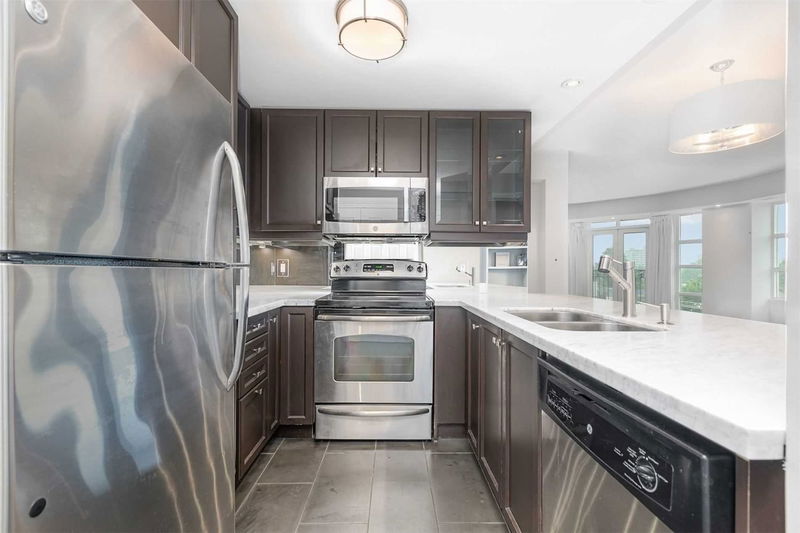 Preview image for 650 Mount Pleasant Rd #505, Toronto