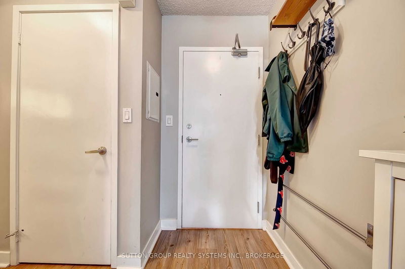 Preview image for 4K Spadina Ave #818, Toronto