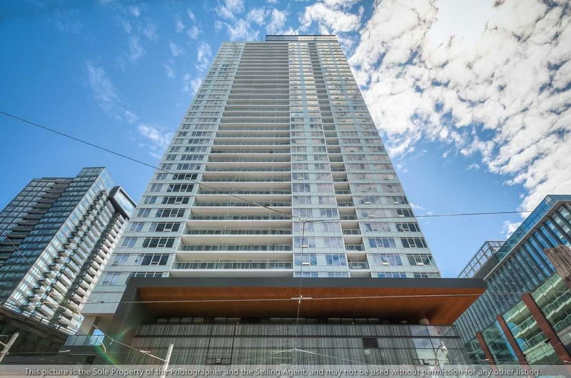 Preview image for 19 Bathurst St #2205, Toronto