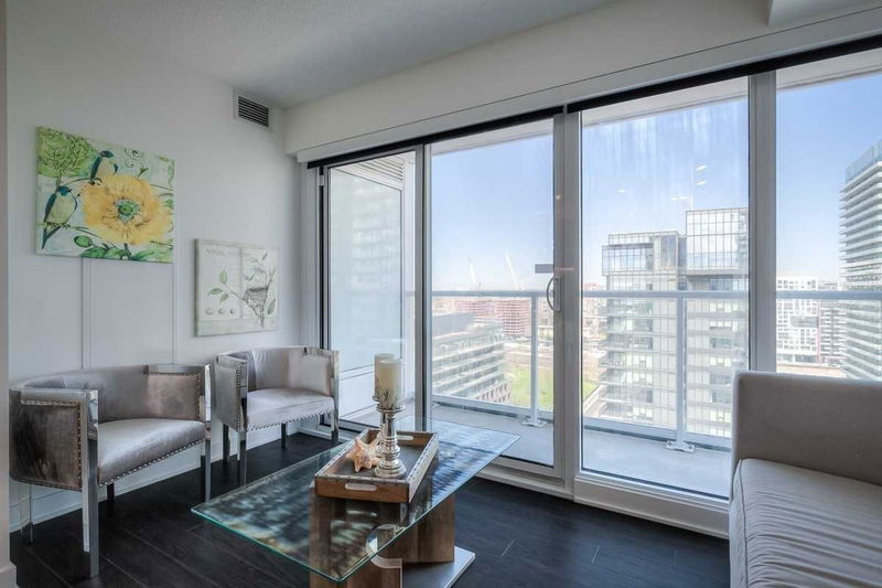 Preview image for 19 Bathurst St #2205, Toronto