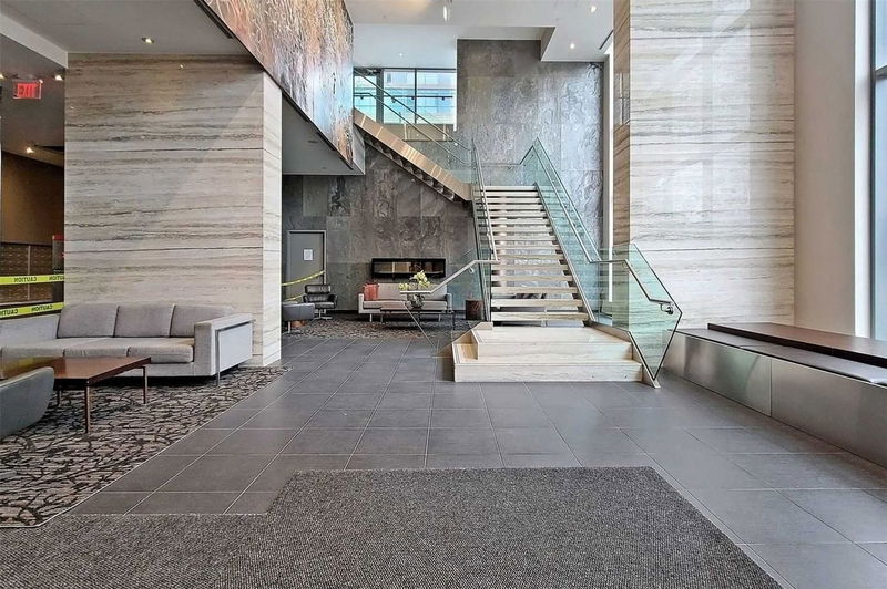Preview image for 10 Capreol Crt #1001, Toronto