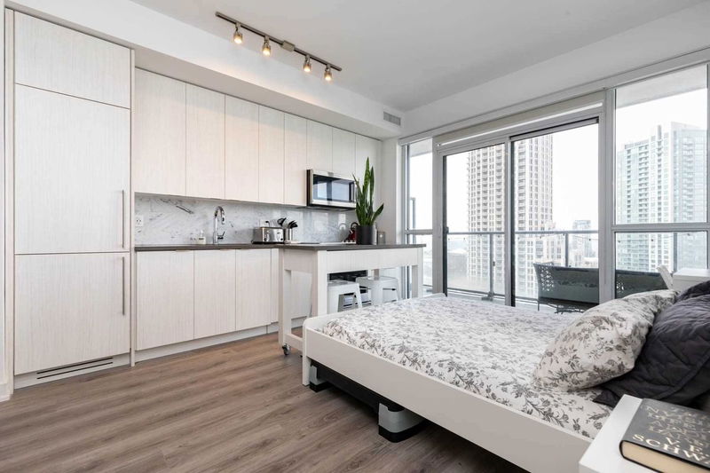 Preview image for 38 Iannuzzi St #2202, Toronto