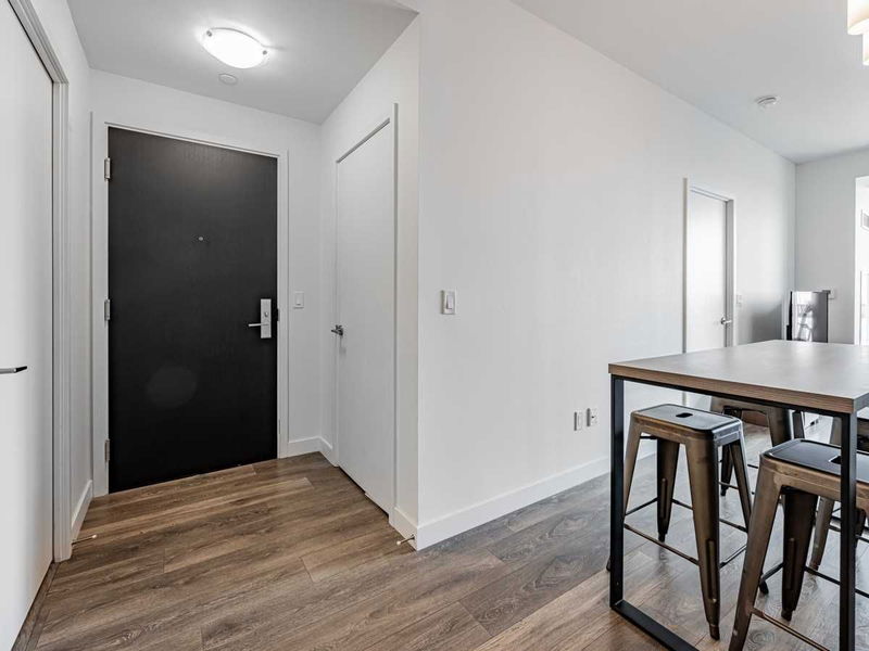 Preview image for 8 Eglinton Ave E #2112, Toronto