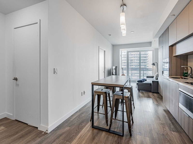 Preview image for 8 Eglinton Ave E #2112, Toronto