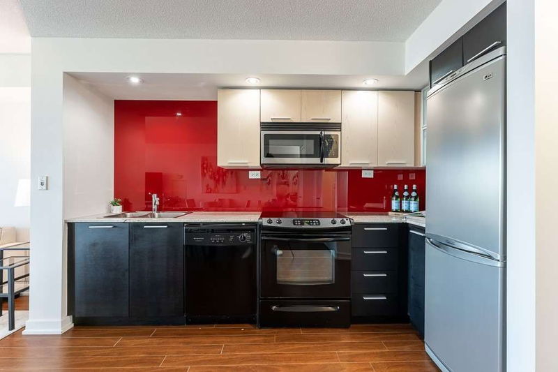 Preview image for 25 Capreol Crt #2210, Toronto