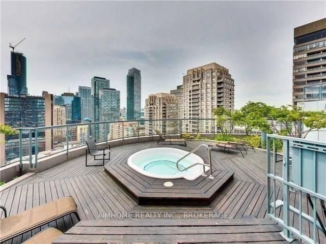 Preview image for 24 Wellesley St W #1611, Toronto