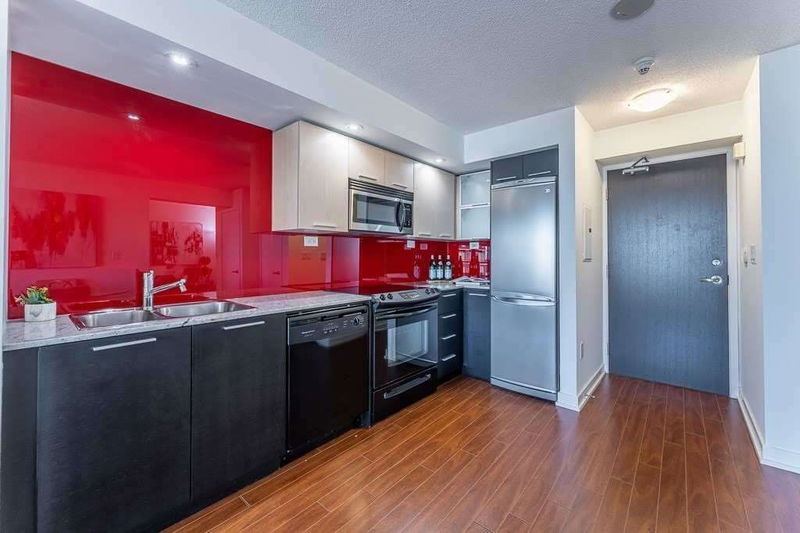Preview image for 25 Capreol Crt #2210, Toronto