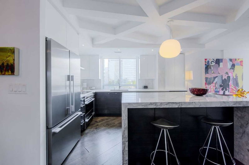Preview image for 20 Collier St #1008, Toronto