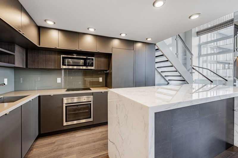 Preview image for 111 St Clair Ave W #923, Toronto