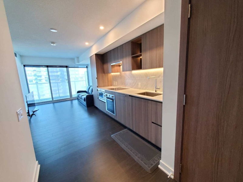 Preview image for 17 Bathurst St #907, Toronto