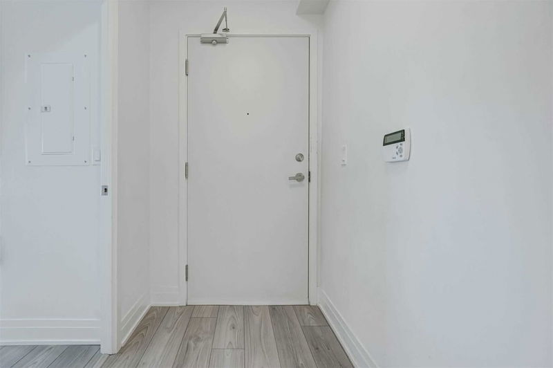 Preview image for 99 Broadway Ave #1709, Toronto