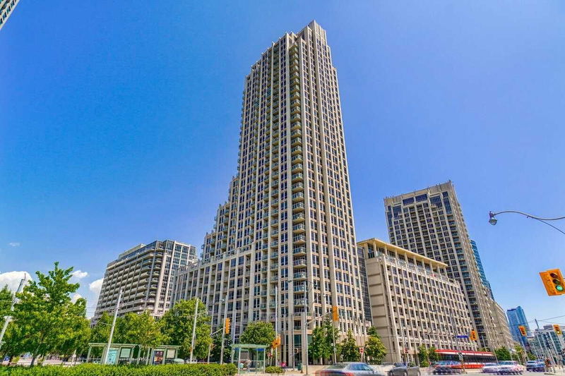 Preview image for 628 Fleet St #813, Toronto