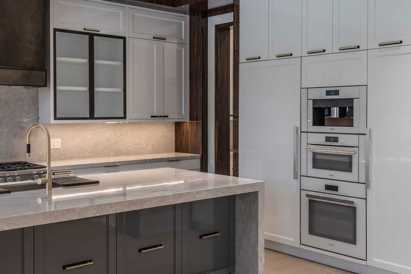 Preview image for 332 Russell Hill Rd, Toronto