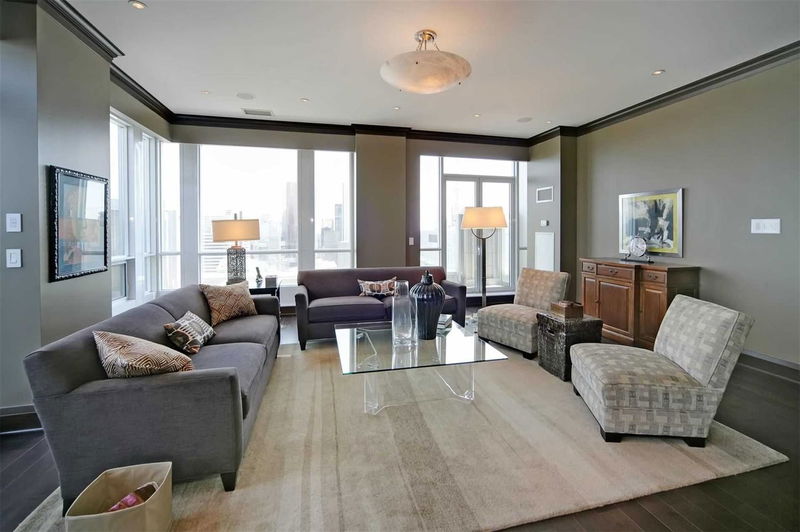 Preview image for 761 Bay St #4001, Toronto