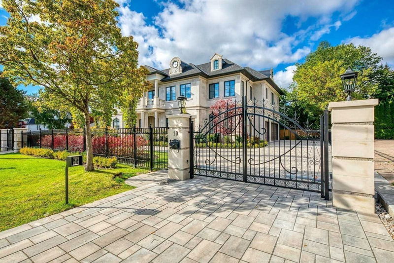 Preview image for 10 Berkindale Dr, Toronto