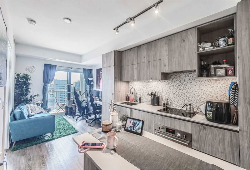 Preview image for 1 Yorkville Ave #4812, Toronto