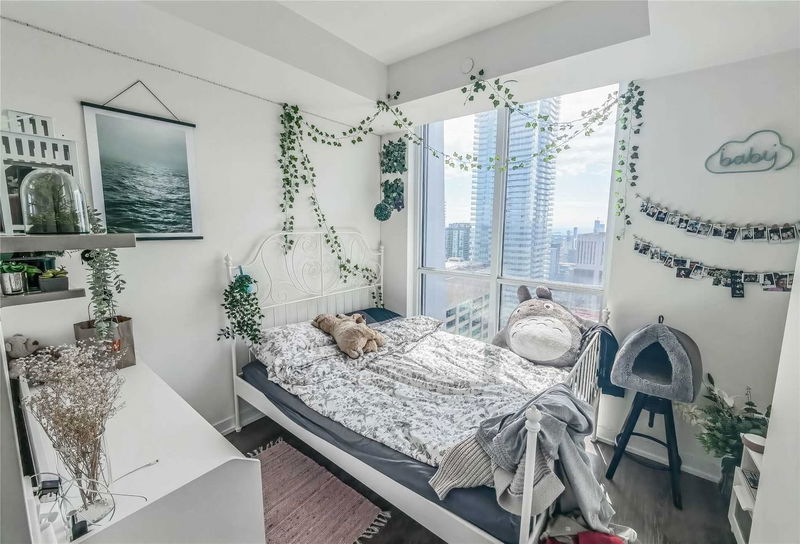 Preview image for 1 Yorkville Ave #4812, Toronto