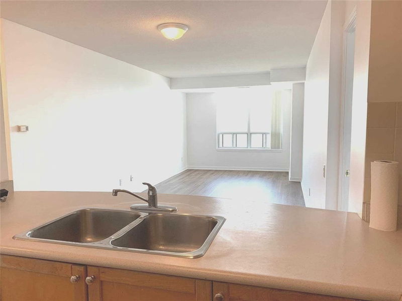 Preview image for 8 Hillcrest Ave #2808, Toronto