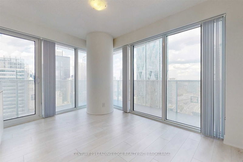 Preview image for 100 Harbour St #3704, Toronto