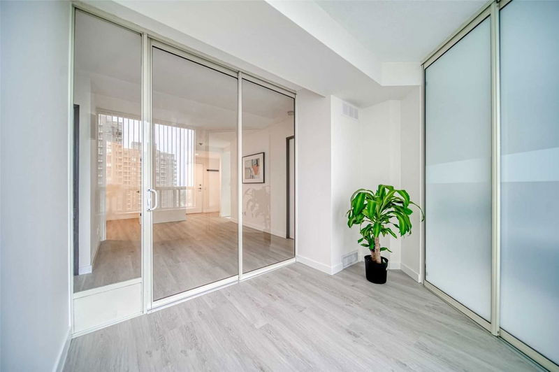 Preview image for 7 Bishop Ave #1718, Toronto