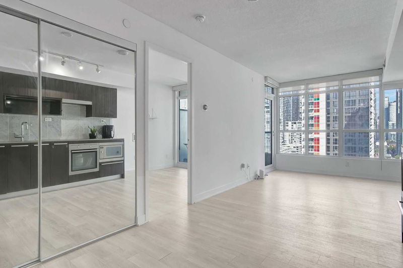 Preview image for 80 Queens Wharf Rd #2007, Toronto
