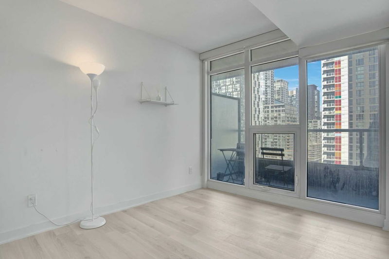 Preview image for 80 Queens Wharf Rd #2007, Toronto