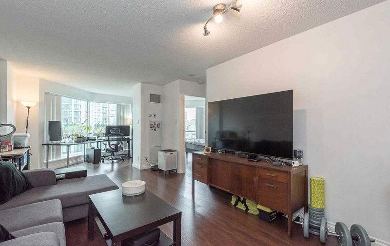 Preview image for 10 Yonge St #606, Toronto