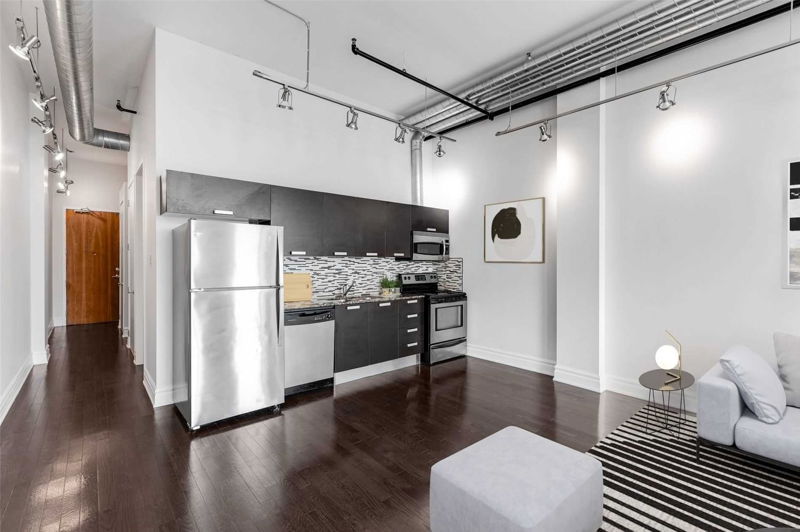 Preview image for 43 Hanna Ave #517, Toronto