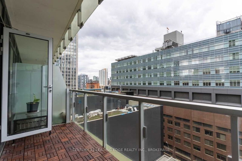 Preview image for 197 Yonge St #1404, Toronto