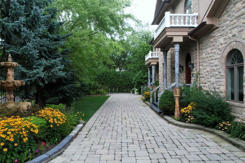Preview image for 9 Post Rd, Toronto