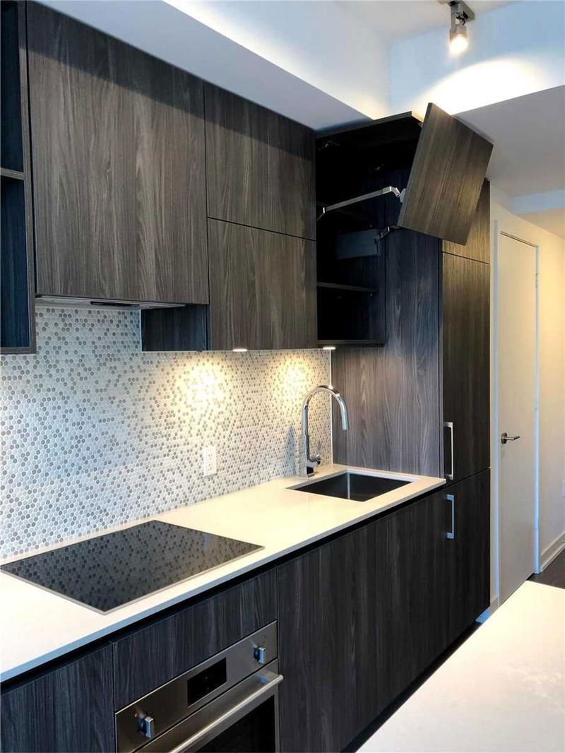 Preview image for 1 Yorkville Ave #710, Toronto