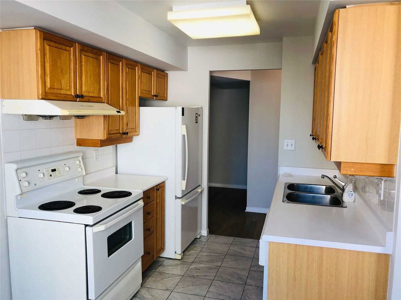 Preview image for 18 Hillcrest Ave #1110, Toronto