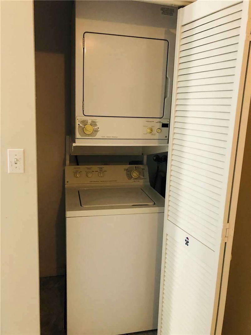 Preview image for 18 Hillcrest Ave #1110, Toronto