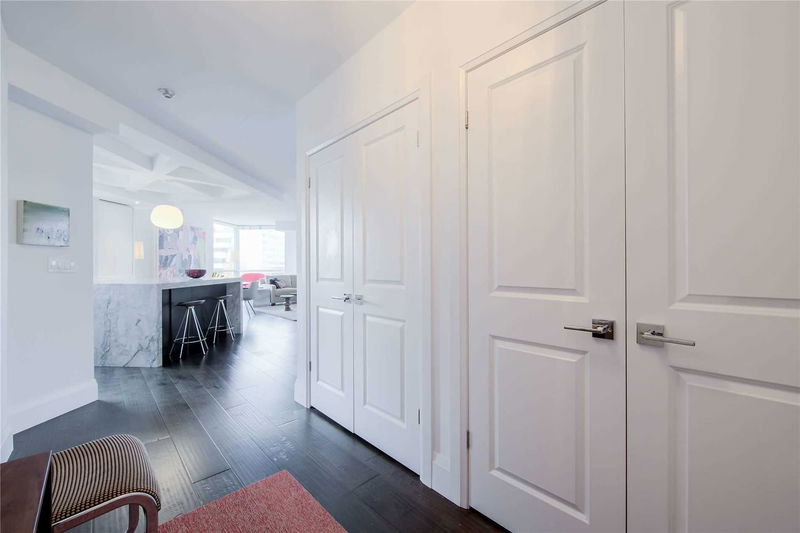 Preview image for 20 Collier St #1008, Toronto