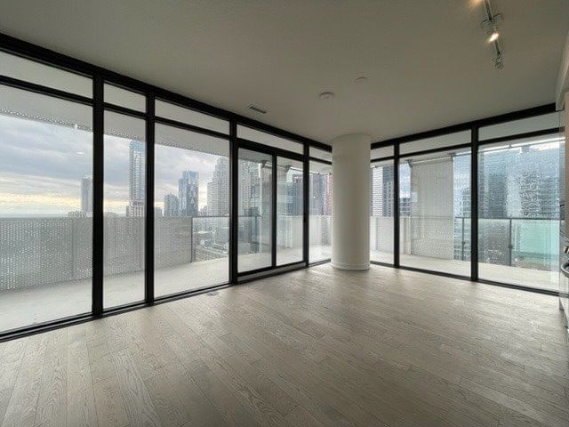 Preview image for 25 Richmond St E #3005, Toronto