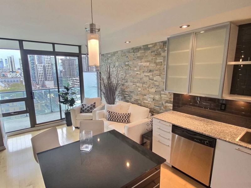 Preview image for 33 Lombard St #1505, Toronto