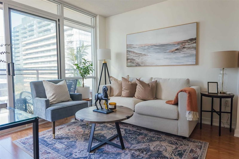 Preview image for 15 Fort York Blvd #905, Toronto