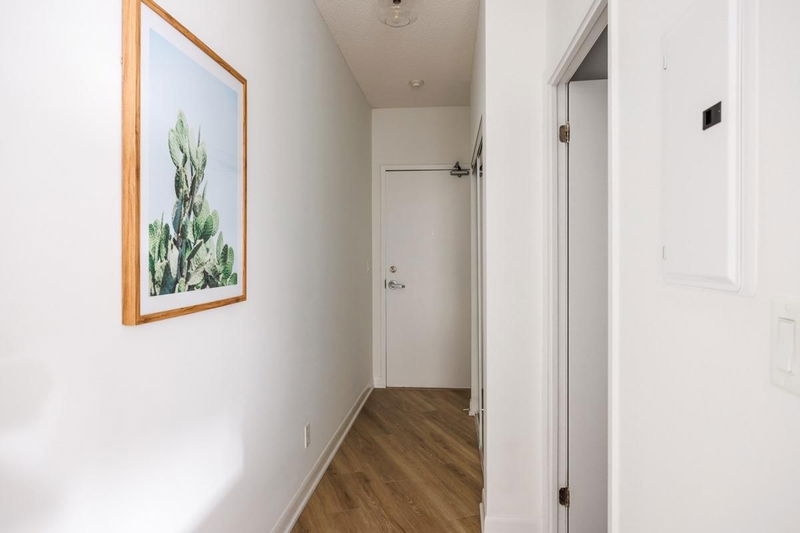 Preview image for 15 Bruyeres Mews #212, Toronto