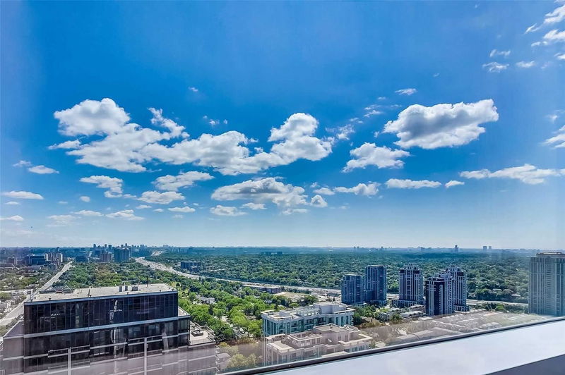 Preview image for 2 Anndale Dr #Ph02, Toronto