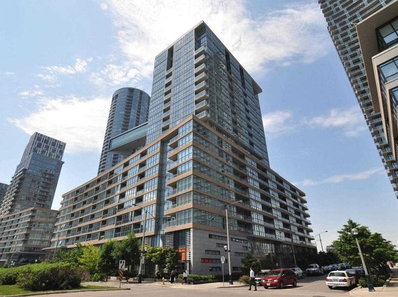 Preview image for 10 Capreol Crt #1012, Toronto