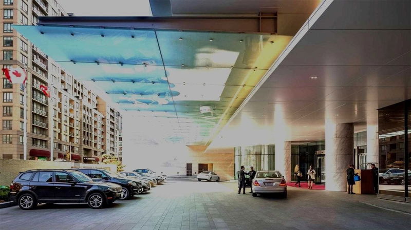 Preview image for 180 University Ave #2104, Toronto