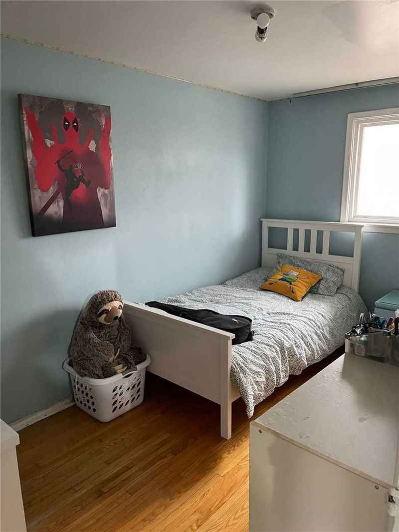 Preview image for 85 Fortrose Cres, Toronto